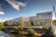 Hệ vừa học vừa làm tại Durham University: Lộ trình học tập gắn với thực tiễn cho sinh viên quốc tế